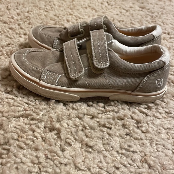 Boys Sperry’s - Picture 3 of 7